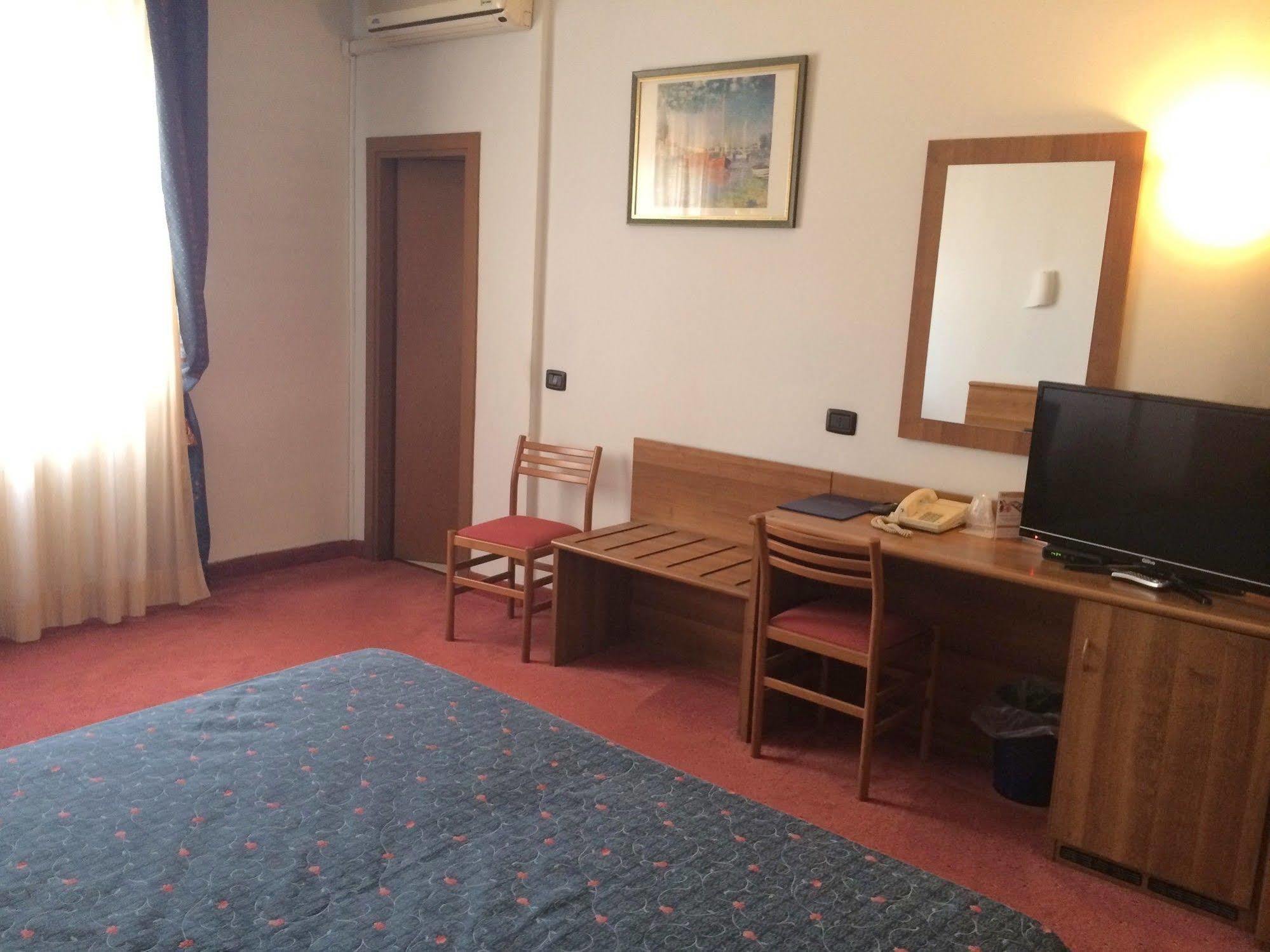 Hotel Arcobaleno Vimodrone Zewnętrze zdjęcie
